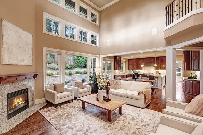 Building Photo - 5Bdrm+Office / 3.5 bath - West Bellevue Home