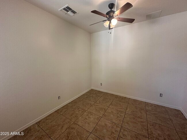 Building Photo - 7430 S 27th Way