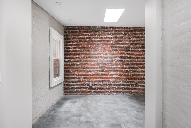 Building Photo - 17 Sheafe St