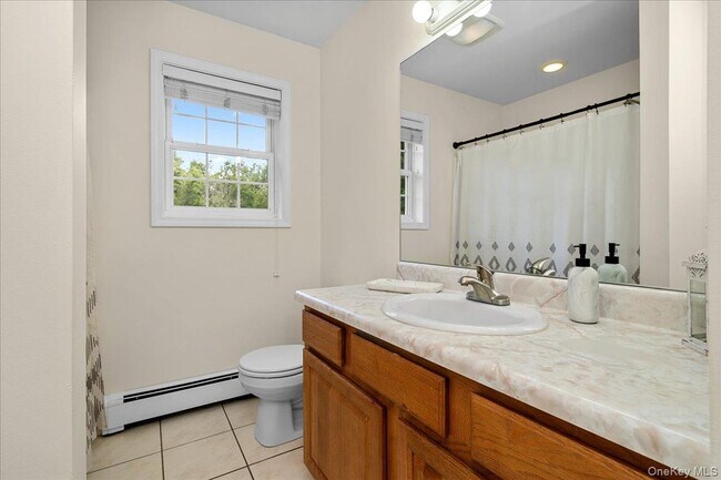 Building Photo - 70 Orchard Crest Dr