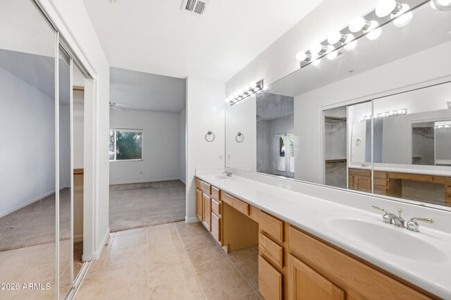 Building Photo - 7021 E Earll Dr