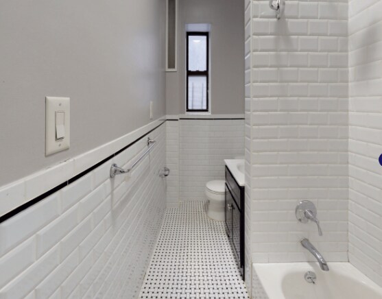 Bathroom - 505 W 144th St