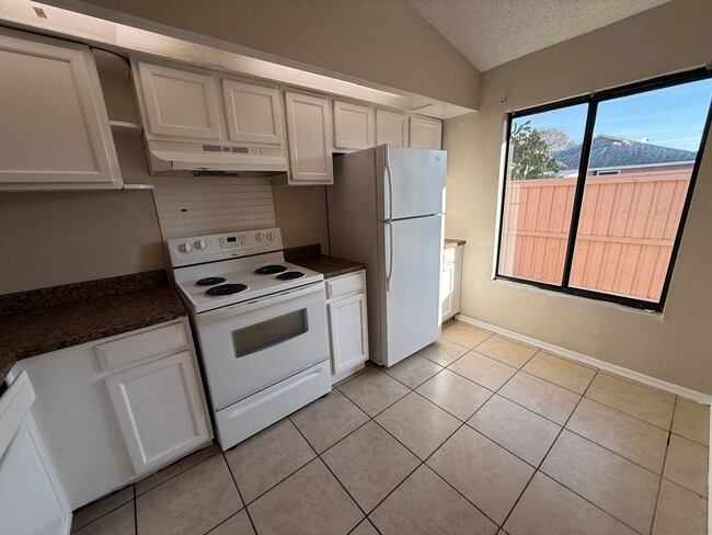 Building Photo - 4705 Almond Willow Dr