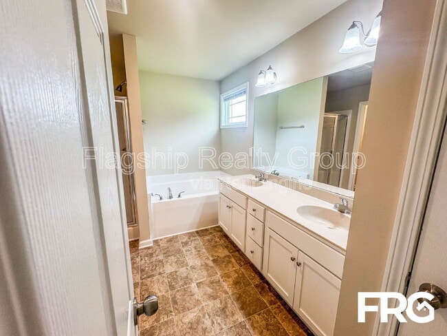 Building Photo - 110 Highland Pk Dr