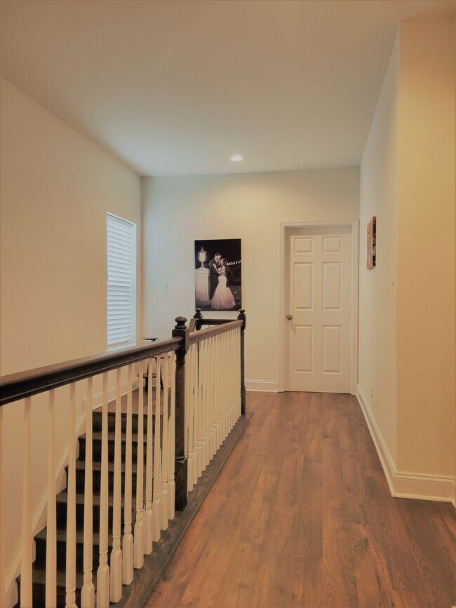 Building Photo - Beautiful end unit townhouse in Cosby Village with loads of extras.