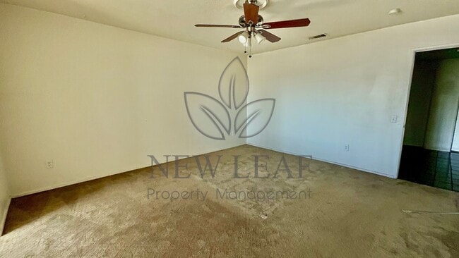 Building Photo - 970 W 14th St