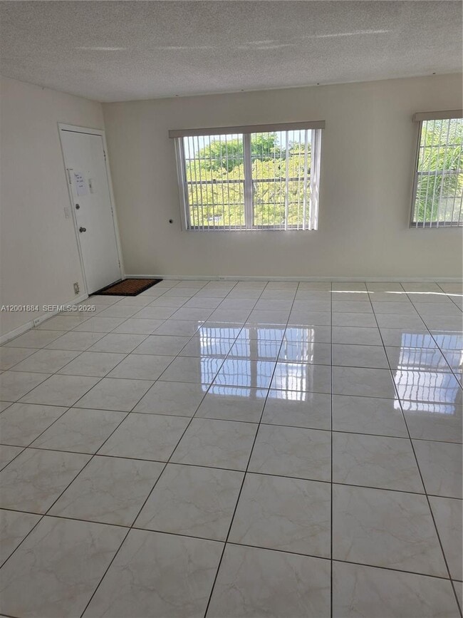 Building Photo - 13250 SW 4th Ct