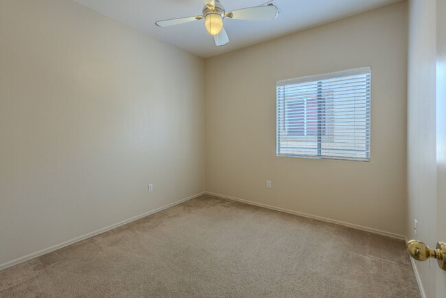 Building Photo - Great Rancho Sahuarita Home!!