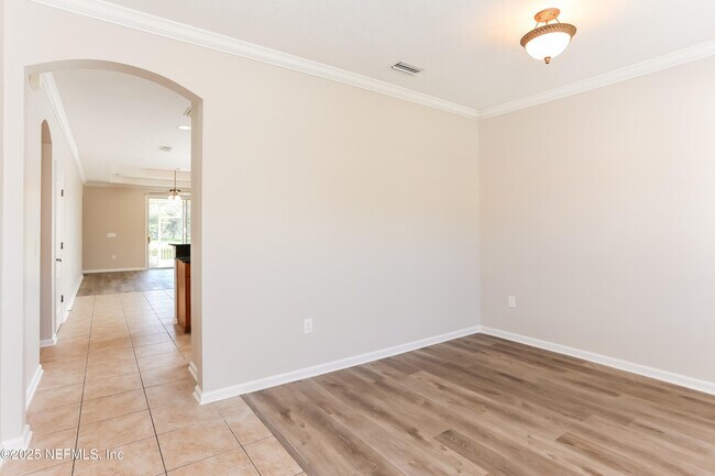 Building Photo - 11771 Alexandra Dr