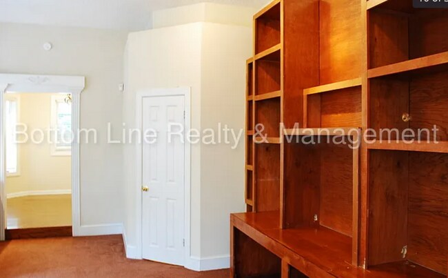 Building Photo - 2 bedroom apartment for rent in a great location
