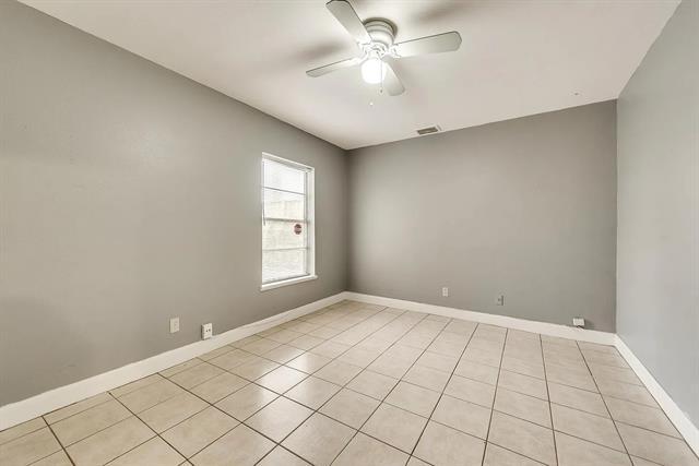 Building Photo - 202 S Willomet Ave