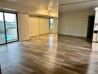 Building Photo - 30445 W 14 Mile Rd