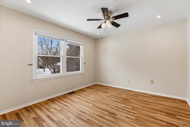 Building Photo - 27 Cartwright Dr