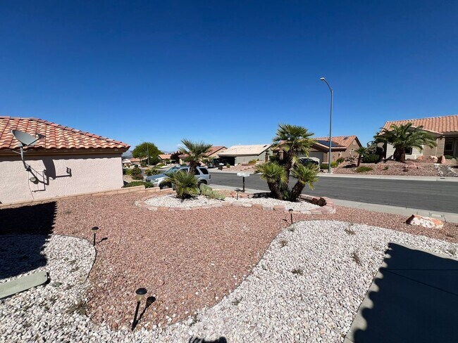 Building Photo - 10704 Paradise Point Dr