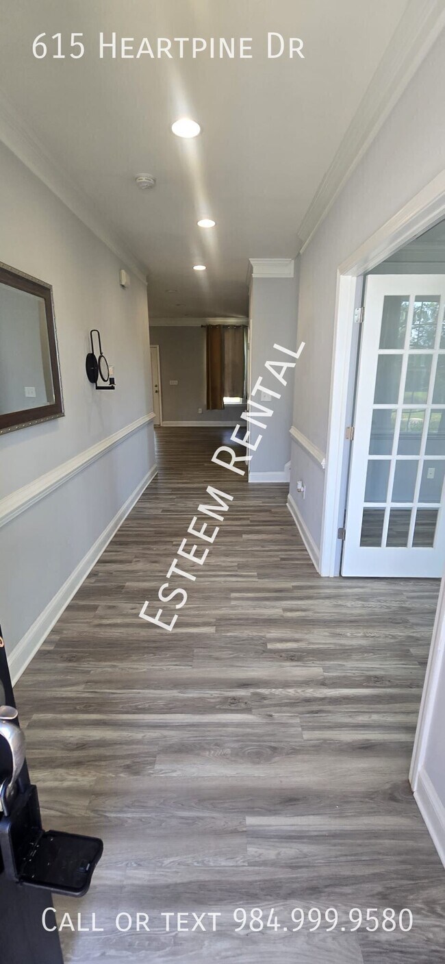 Building Photo - 615 Heartpine Dr
