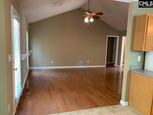 Building Photo - 501 Beech Branch Dr