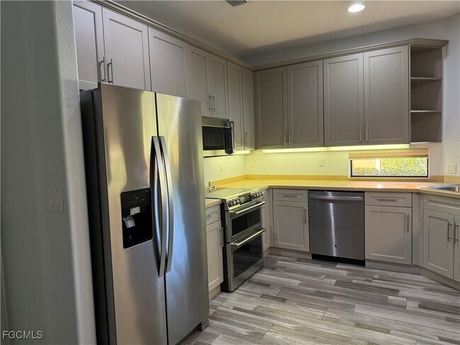 Building Photo - 15751 Prentiss Pointe Cir