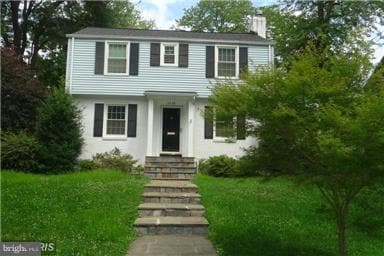 Building Photo - 3305 Camalier Dr