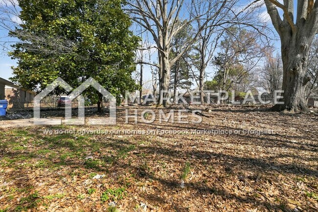 Building Photo - 5826 Laurie Dr