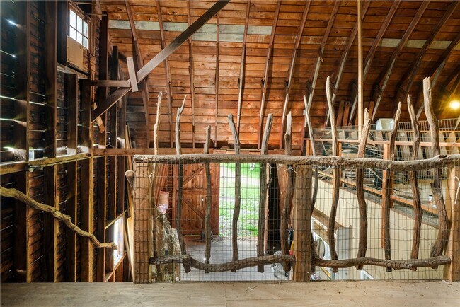 Building Photo - 1399 Arbuckle Hollow Rd