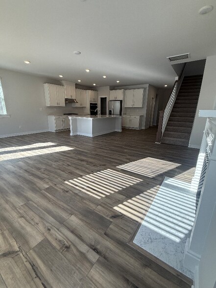 Building Photo - 9957 Mnr Vis Trl