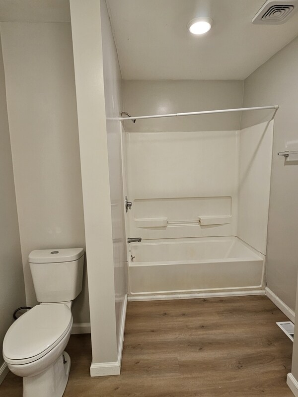 Building Photo - 723 Atterbury Ct