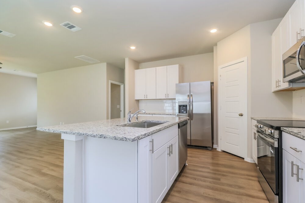 Building Photo - 567 Dalloway St