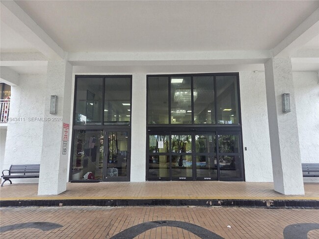 Building Photo - 210 174th St