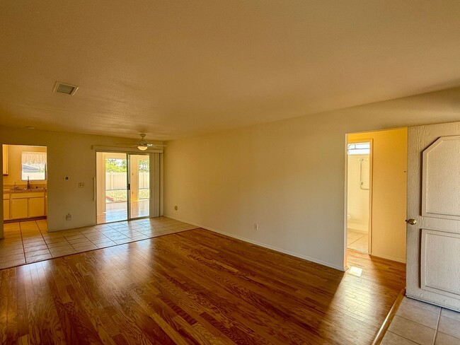 Building Photo - Charming 2 Bedroom in Oceanside 55+ Community