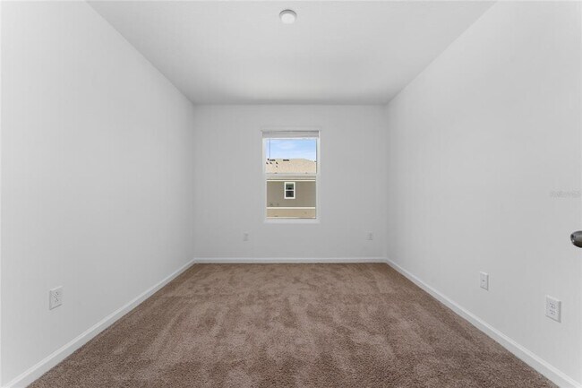 Building Photo - 9839 Walkway Dr