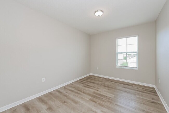 Building Photo - 10135 Mangrove Well Rd