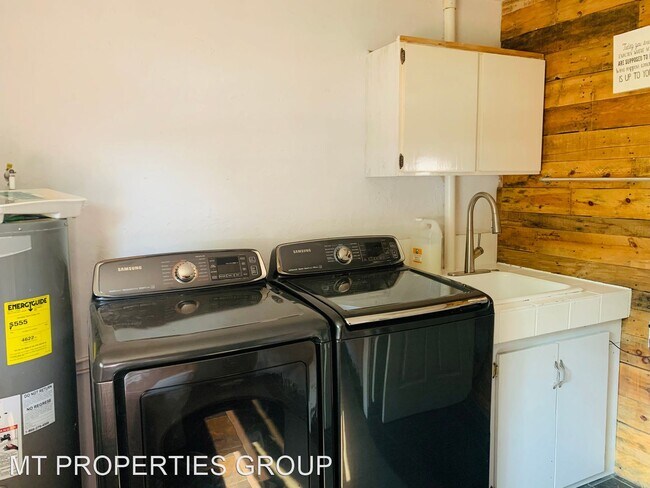 Building Photo - 1 br, 1 bath House - 1029 Runyon Drive