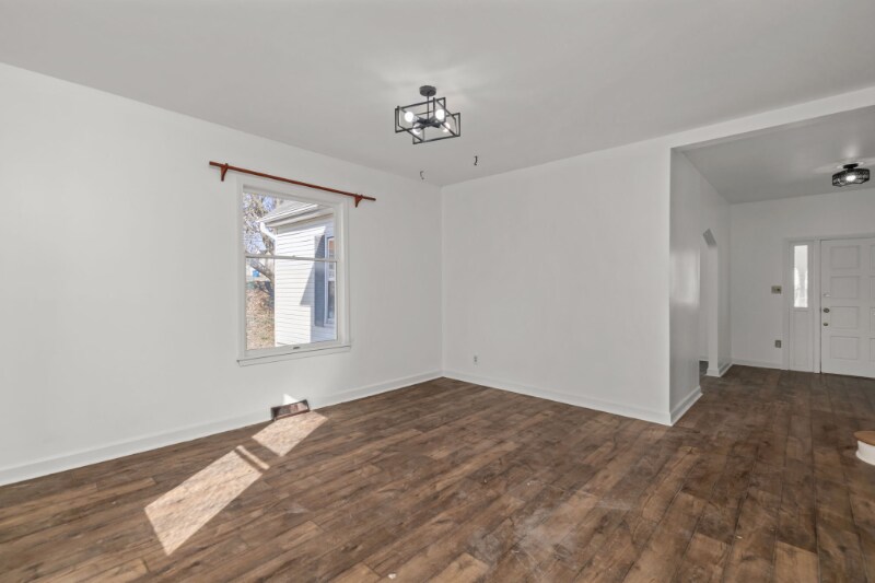 Building Photo - 151 N Clay Ave