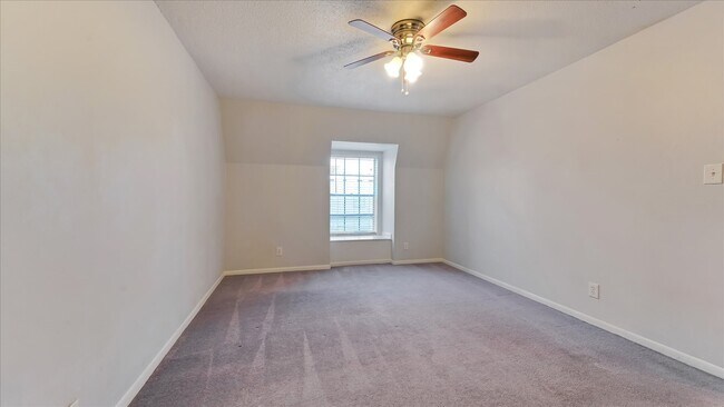 Building Photo - 2574 Marilee Ln