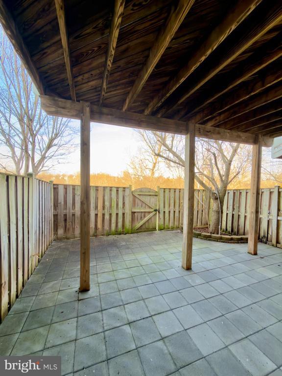 Building Photo - 15044 Danehurst Cir