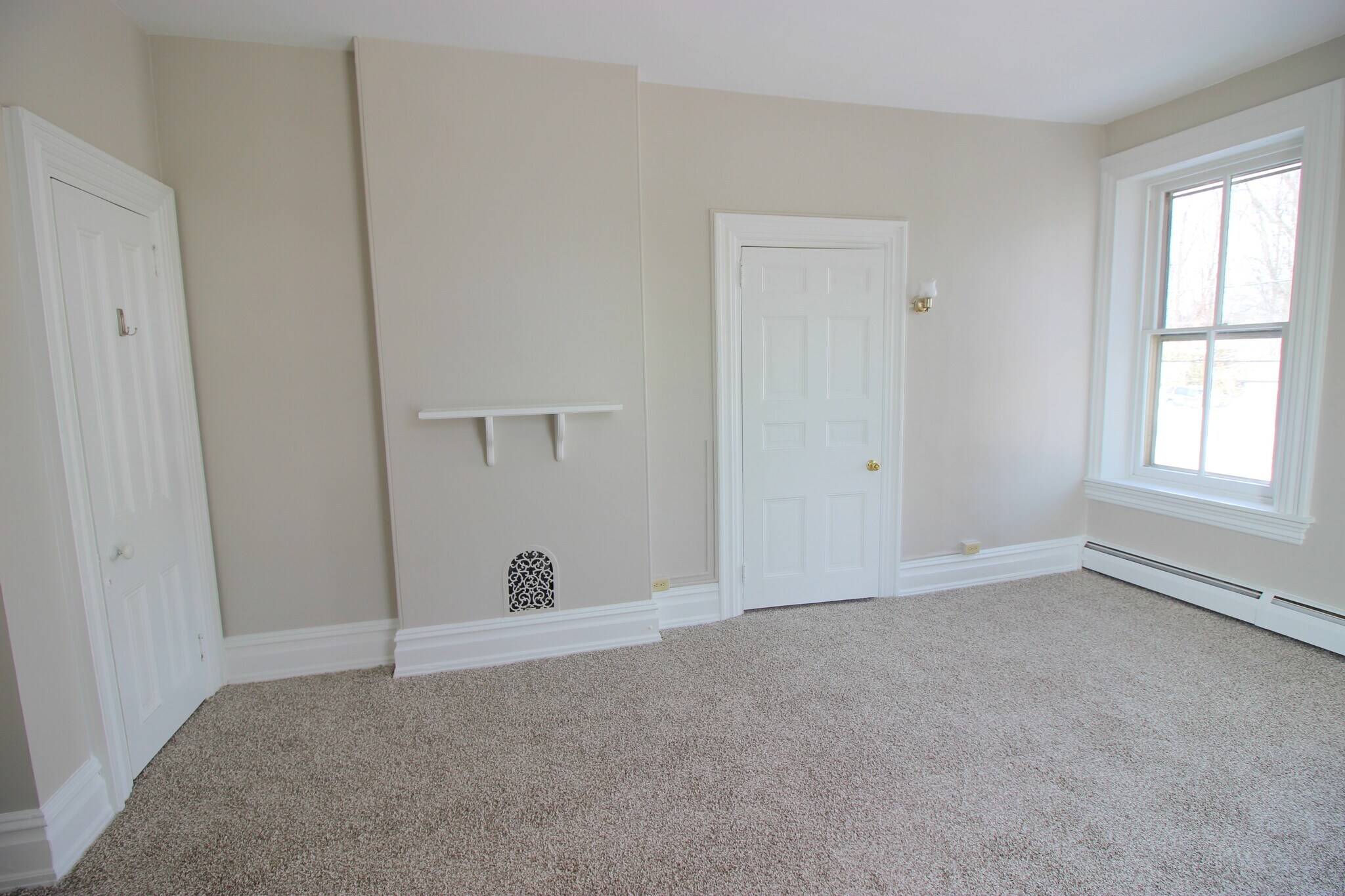 Building Photo - 322 Hodgson St