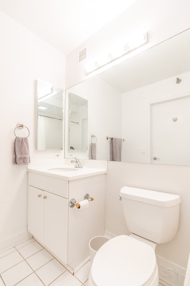 Building Photo - 33 W Ontario St