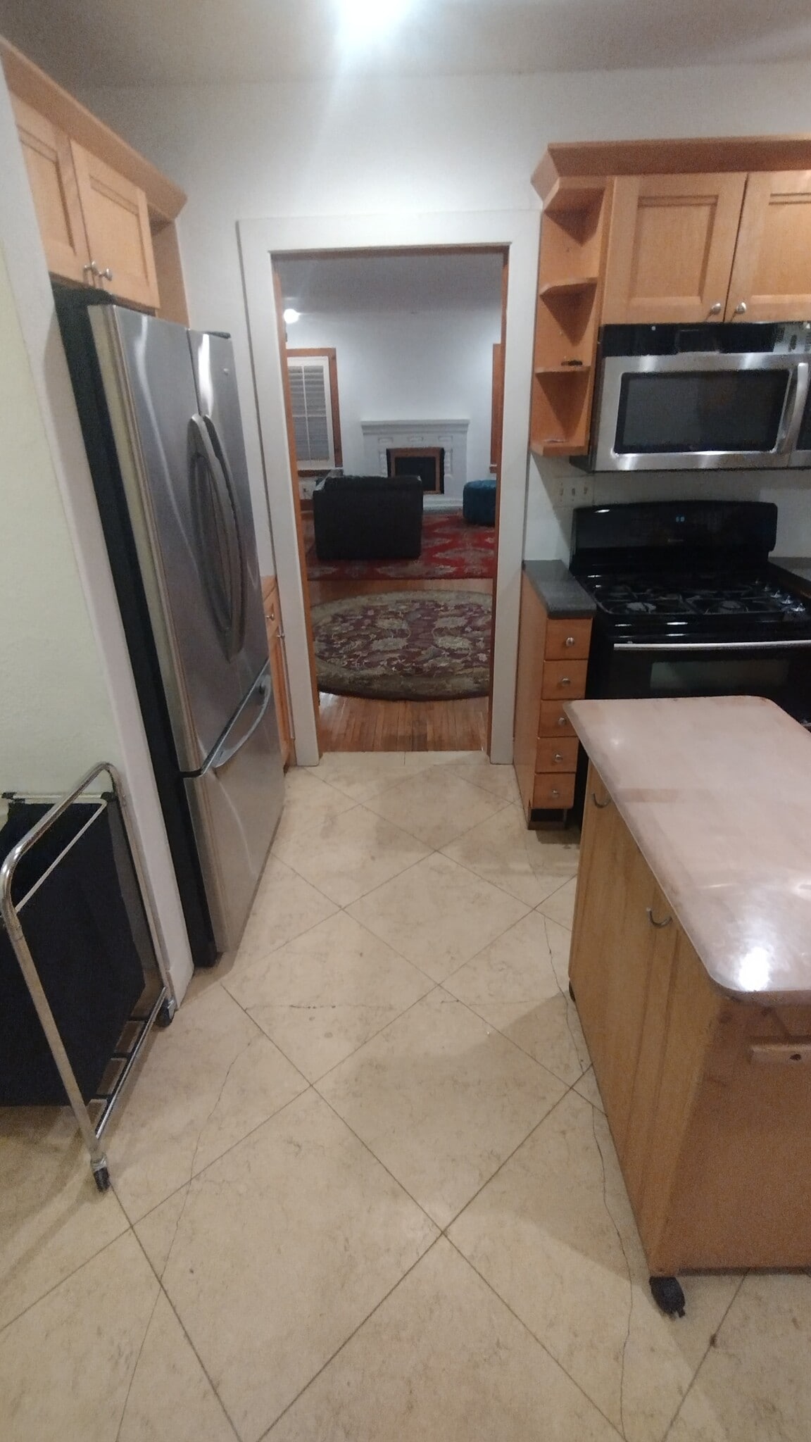 Building Photo - 1445 E 33rd St S