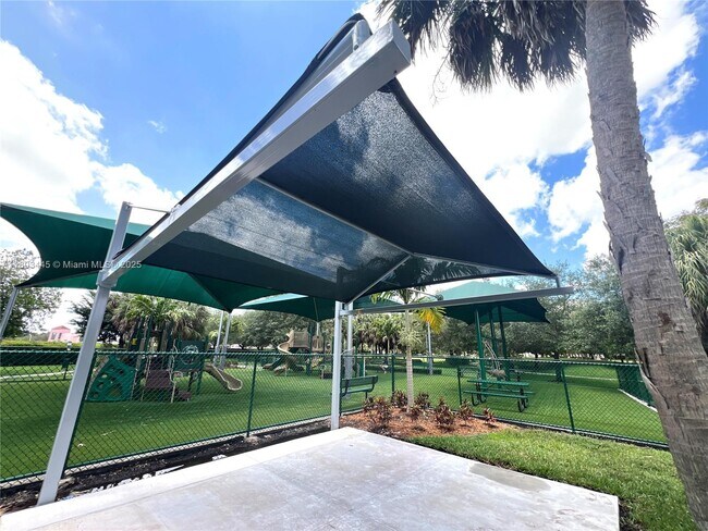 Building Photo - 808 Stanton Dr