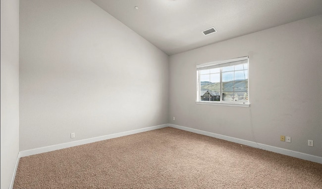Building Photo - 134 Denio Dr