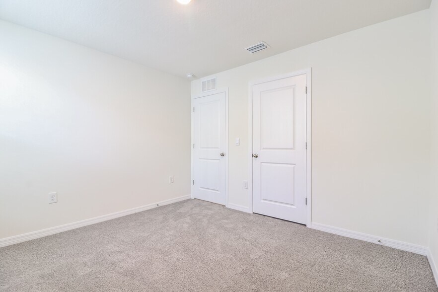 Building Photo - 36502 Spanish Rose Dr