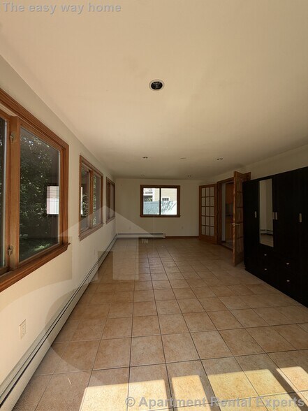 Building Photo - 116 Grover Rd