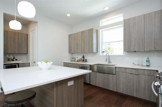Building Photo - 5903 Val Verde St