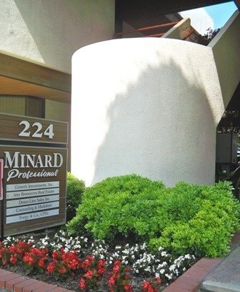 Building Photo - 224 S Glendora Ave