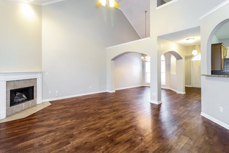 Building Photo - 9696 Kiwi Cove