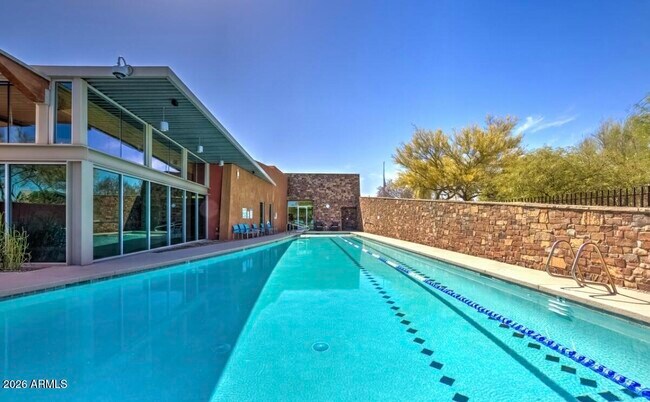 Building Photo - 3660 E Zachary Dr