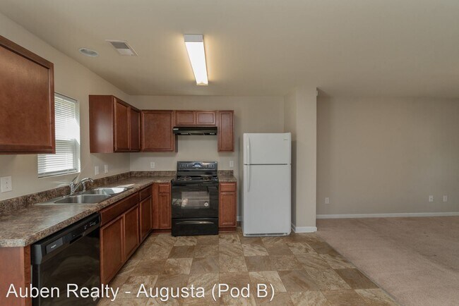 Building Photo - 3 br, 1.5 bath House - 4010 Rambling Way
