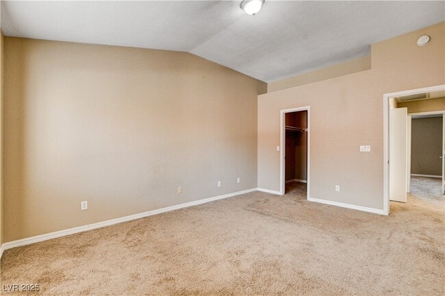 Building Photo - 1661 Cloister Ave