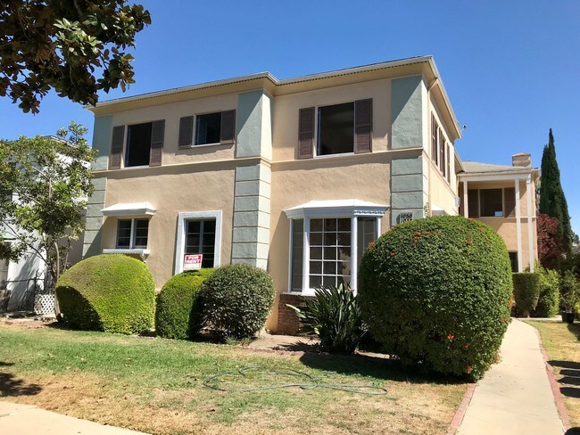 Building Photo - 1050 S Genesee Ave