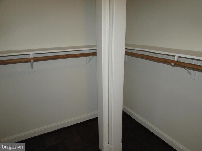 Building Photo - 472 Old Orchard Cir